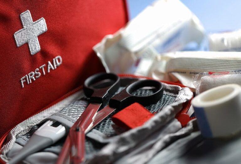 The Ideal Farm FirstAid Kit Syngenta Thrive